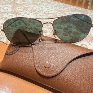 Ray-Ban cockpits Gold Frame Sunglasses with Green Lenses